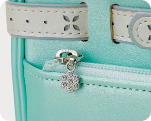 ランドセルのモチーフの画像