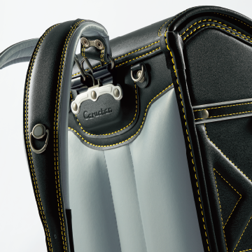 後ろから見たランドセルの画像