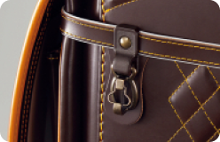 アンティークゴールドの金具写真